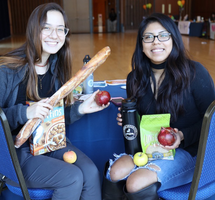 students with food