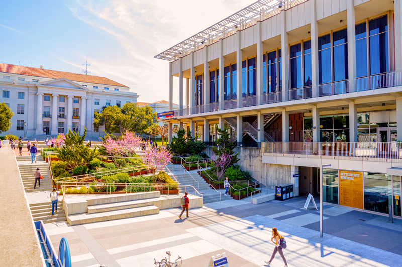photo of lower sproul plaza
